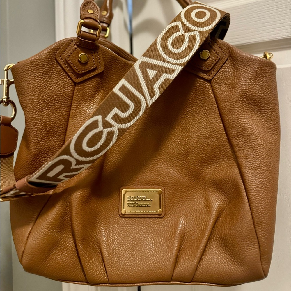 Marc Jacobs Reedition Fran Bag with Strap